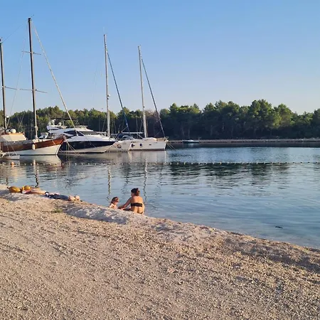 Lakeview - Wohnen In Atemberaubender Bilice
