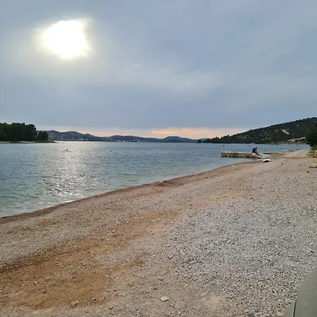 Lakeview - Wohnen In Atemberaubender *
